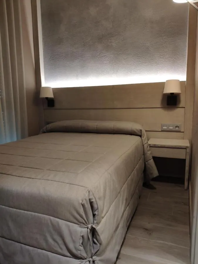 Hostal Pey Bohí Affittacamere